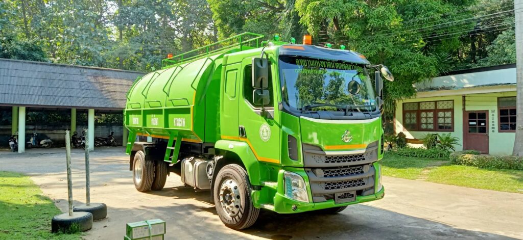 รถบรรทุกขยะแบบเปิดข้างเทท้าย